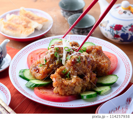 油淋鶏(ユーリンチー) 油淋鶏(ユーリンチー) 114257938