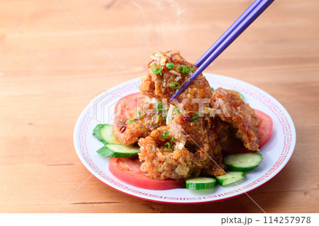 油淋鶏(ユーリンチー) 油淋鶏(ユーリンチー) 114257978