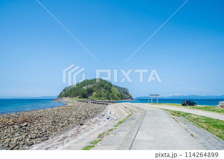「青森県」初夏の夏泊半島の風景 114264899