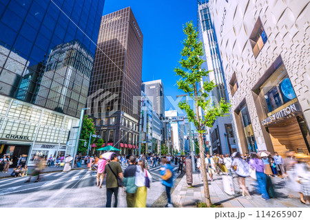 日本の東京都市景観 歩行者天国で賑わう銀座=5月5日 日本の東京都市景観 歩行者天国で賑わう銀座=5月5日 114265907