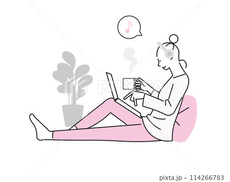 家でリラックスしながらワイヤレスヘッドホンをつけてパソコンをするオシャレな女性のイラスト 家でリラックスしながらワイヤレスヘッドホンをつけてパソコンをするオシャレな女性のイラスト 114266783