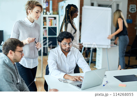 intensive working hours in the office 114268055