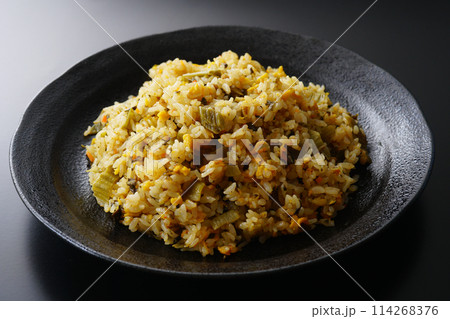 高菜炒飯 114268376