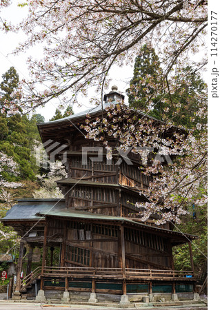 会津さざえ堂と桜 会津さざえ堂と桜 114270177