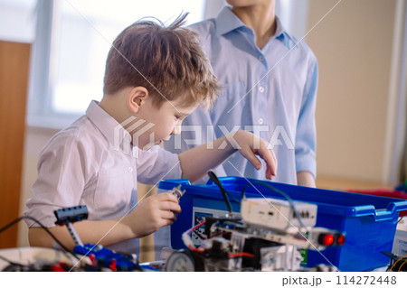 Technical activities for small children. Communication and digital concept. 114272448