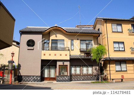 彦根の大正ロマンあふれるまち 114278481