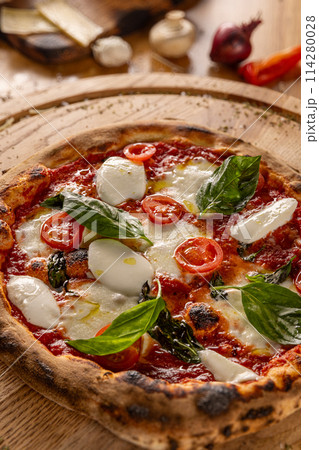 Artisan wood fired margherita pizza 114280028