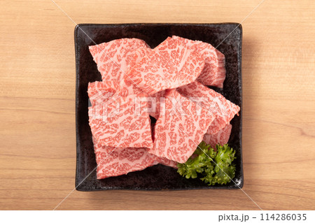 ［宮城県産］黒毛和牛　ひとくちステーキ用 114286035