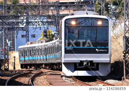 【小田急】3000形（小田原線：百合ヶ丘駅） 114286859