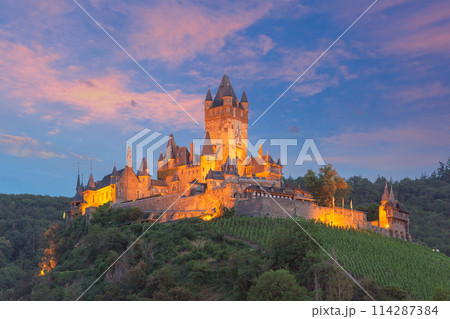 Cochem with Reichsburg castle, Germany 114287384