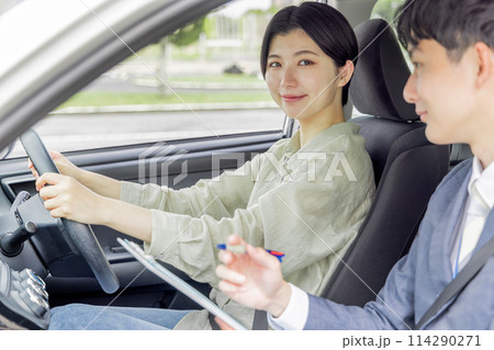 免許　車　教習所 114290271