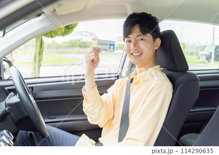 免許　車　教習所 114290635