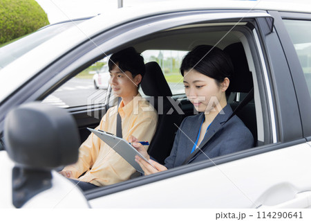 免許　車　教習所 114290641