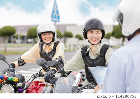 免許　バイク　教習所 114290755