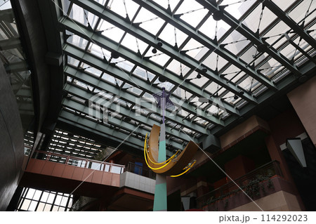 複合商業施設の屋内構造 複合商業施設の屋内構造 114292023