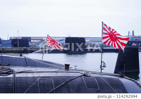 海上自衛隊呉基地の潜水艦 114292994