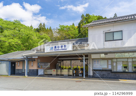 近鉄長谷寺駅 新緑の季節 近鉄長谷寺駅 新緑の季節 114296999