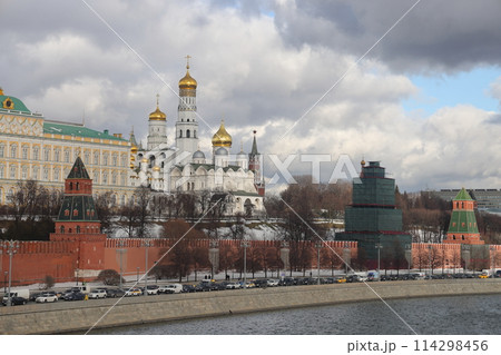 Clouds over the Moscow Kremlin, Kremlin wall, Kremlin embankment, Grand Kremlin Palace, 2022. 114298456