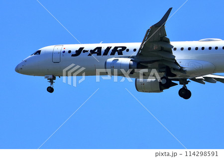 大阪国際空港　JAL　飛行機　着陸態勢　千里川尻 114298591
