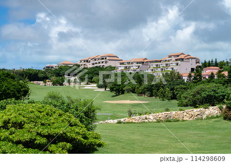 沖縄県 宮古島市 島 天国 夏休み 飛行機 午前 雲 シギラリゾート ホテル 上野新里 ゴルフ 沖縄県 宮古島市 島 天国 夏休み 飛行機 午前 雲 シギラリゾート ホテル 上野新里 ゴルフ 114298609
