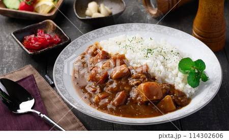 お野菜たっぷりのカレーライス 114302606
