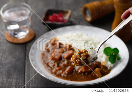 お野菜たっぷりのカレーライス お野菜たっぷりのカレーライス 114302628