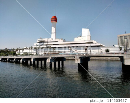 東京港に浮かぶ白亜の女王… 役目を終え解体を待つ『船の科学館』 114303437