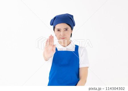 ミドル女性　ユニホーム　エプロン　バツ 114304302