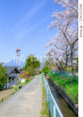 田舎の景色【安曇野】 114311588