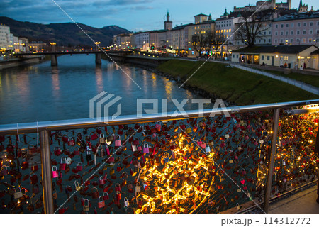 オーストリア　ザルツブルグの名所　マルコ・フェインゴールド・シュテグ 114312772