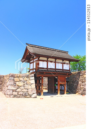 長野県長野市、松代城北の櫓門の風景 長野県長野市、松代城北の櫓門の風景 114312913