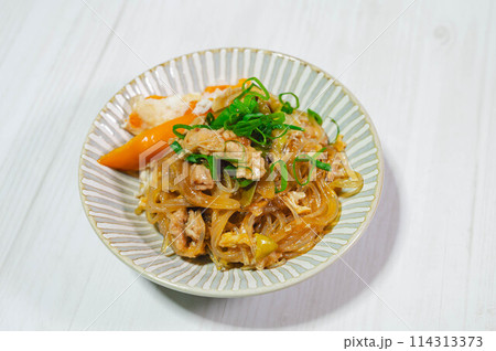 すき焼き風豚肉と春雨炒め 114313373