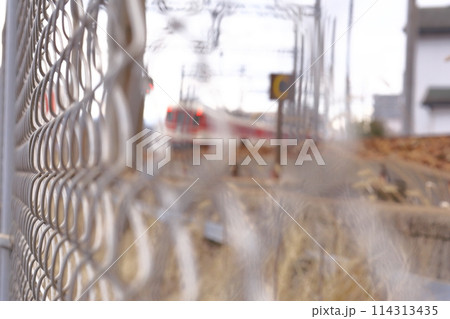 鉄道沿線の風景 ボカシ写真 鉄道沿線の風景 ボカシ写真 114313435