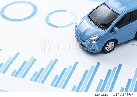 自動車とグラフ 114314667
