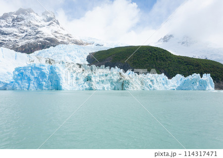 Spegazzini Glacier view from Argentino lake, Patagonia landscape, Argentina 114317471
