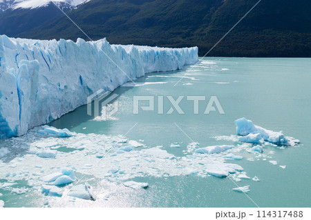 Perito Moreno glacier view, Patagonia landscape, Argentina 114317488