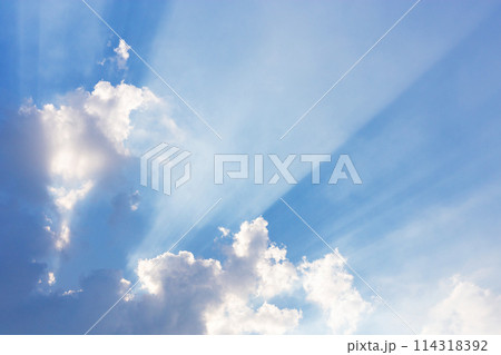 Sun beam line light shining through the clouds Sun beam line light shining through the clouds 114318392