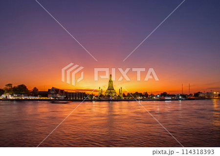 Wat Arun Ratchawararam Ratchawaramahawihan at sunset in bangkok Thailand. Landmark of Along the Chao Phraya River Thailand Wat Arun Ratchawararam Ratchawaramahawihan at sunset in bangkok Thailand. Landmark of Along the Chao Phraya River Thailand 114318393