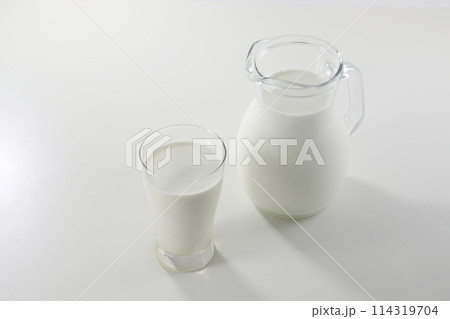 牛乳 114319704