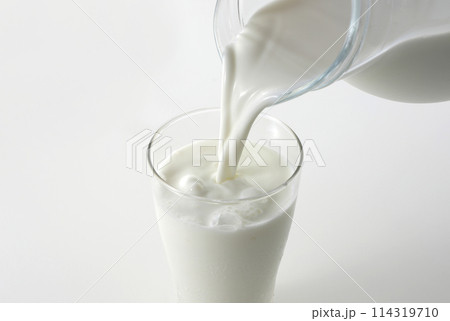牛乳 114319710