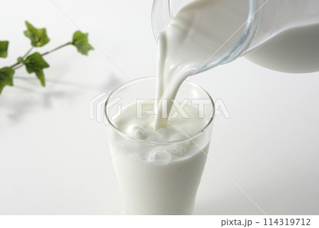 牛乳 114319712