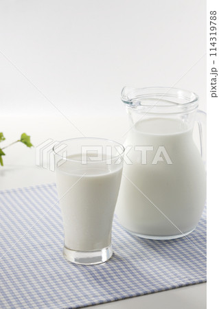 牛乳 ミルク 牛乳 ミルク 114319788