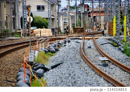 進む準備段階… 高架化に向け線路切替工事を目前に控えた『春日部~北春日部駅間』上り本線 進む準備段階… 高架化に向け線路切替工事を目前に控えた『春日部~北春日部駅間』上り本線 114319853