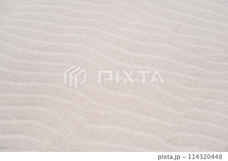 〈島根県〉道の駅 キララ多伎　砂の波紋 114320448