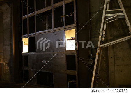 防水扉 シェルター 避難シェルター 防水扉 シェルター 避難シェルター 114320582