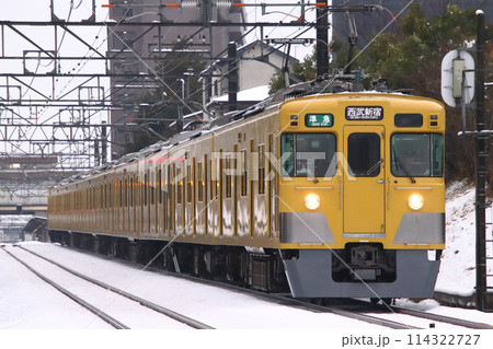 ［SS］冬の西武新宿線旧2000系（準急-10両編成） 114322727