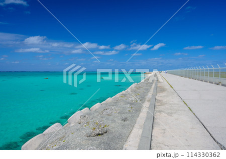 【沖縄・宮古島】下地空港北(17END)の青くきれいな海を撮影④ 【沖縄・宮古島】下地空港北(17END)の青くきれいな海を撮影④ 114330362