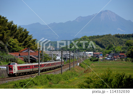 山陰線を走る381系L特急やくも14号 山陰線を走る381系L特急やくも14号 114332030