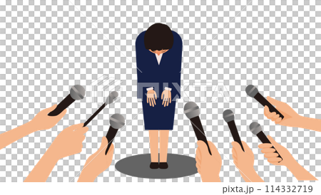 頭を下げるスーツ姿の女性とマイクを向けるたくさんの手 頭を下げるスーツ姿の女性とマイクを向けるたくさんの手 114332719