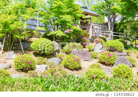 神戸市しあわせの村の日本庭園の貴人門 114338622